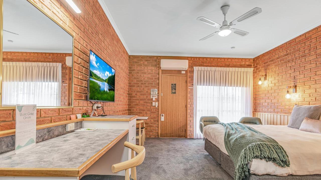 Golden River Motor Inn Moama Esterno foto