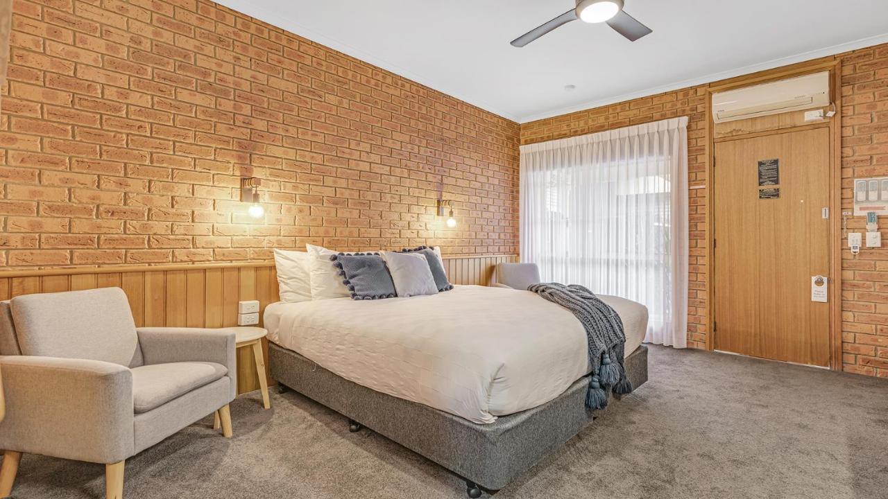 Golden River Motor Inn Moama Esterno foto
