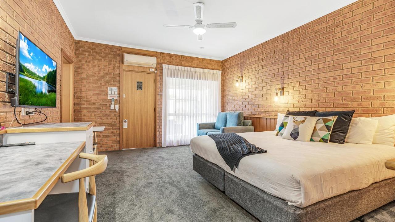 Golden River Motor Inn Moama Esterno foto