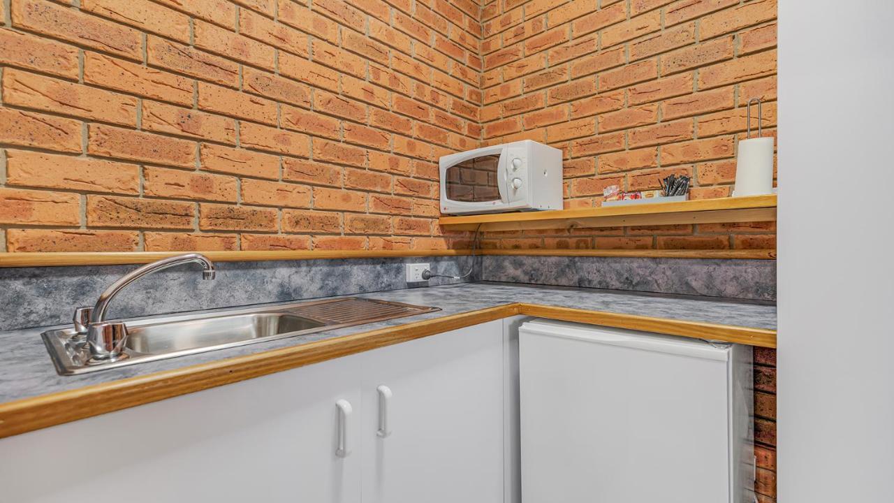 Golden River Motor Inn Moama Esterno foto