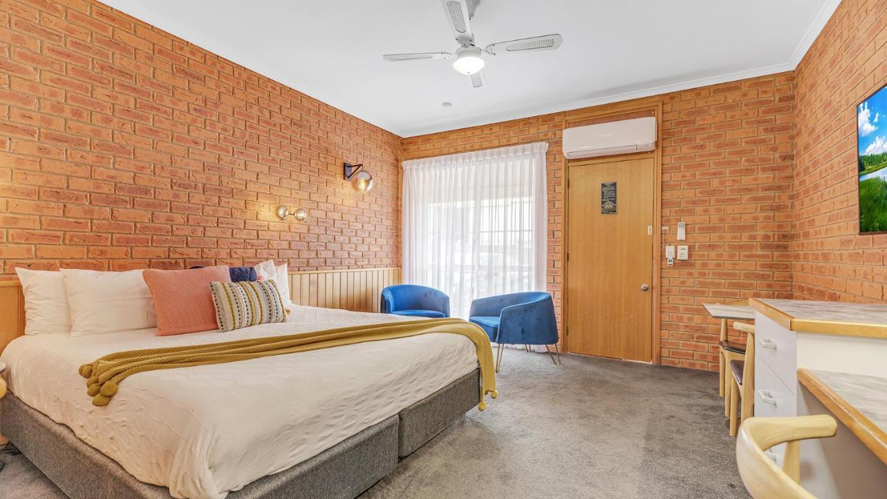 Golden River Motor Inn Moama Esterno foto