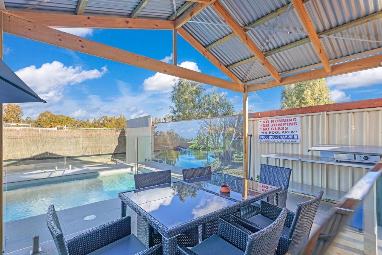 Golden River Motor Inn Moama Esterno foto