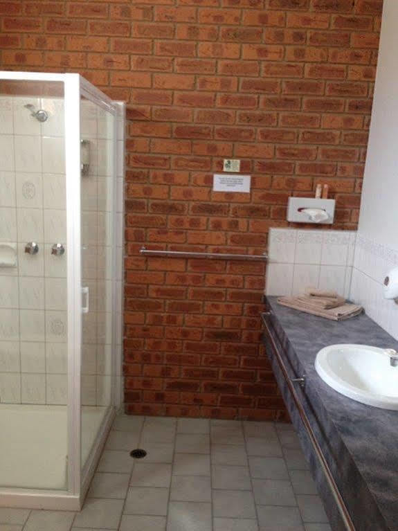 Golden River Motor Inn Moama Esterno foto